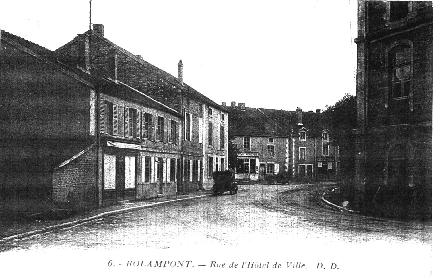 La rue de l'Htel de ville